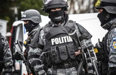 Франция и Румыния арестовали 13 подозреваемых в многомиллионной афере по отмыванию денег