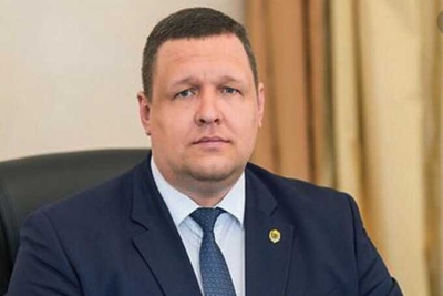 Обвинение требует отстранить от должности вице-мэра Нефтеюганска Гусенкова из-за сокрытия коттеджа и занижения стоимости продажи муниципального имущества