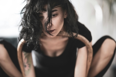 О чем лжет депрессия: 7 деструктивных мыслей, которые опасны и всегда неверны