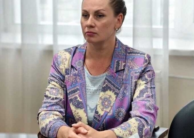 Бывшую руководительницу «Барби-чиновницы» из Пыть-Яха подозревают в превышении должностных полномочий