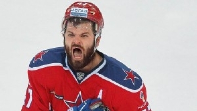 Александр Радулов сделал мошеннический хет-трик